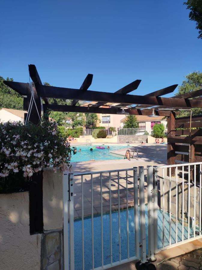 Maisonnette en résidence avec piscine et tennis Saint-Vallier-de-Thiey Esterno foto